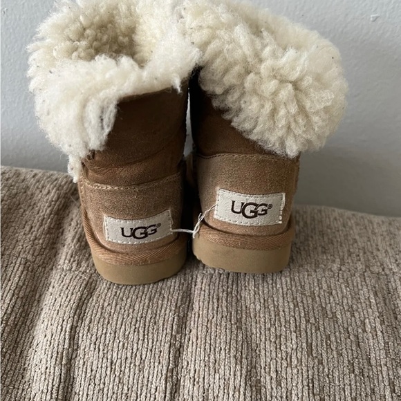 Girls Uggs Sz 6,Brown - Picture 3 of 3